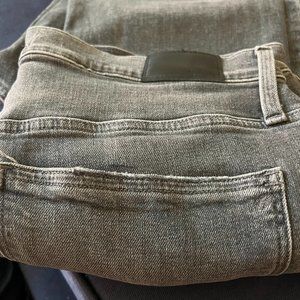 Madewell - "Mom Jean" - 33P